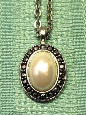 1990s Faux Pearl Pendant Necklace, Silver Tone Ornate 18 Inch Chain Classic